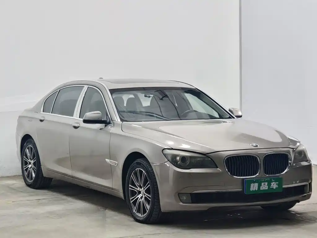 BMW 7 Series 2012 — фото 3