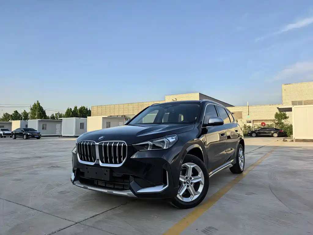 BMW X1 2023 — фото 1