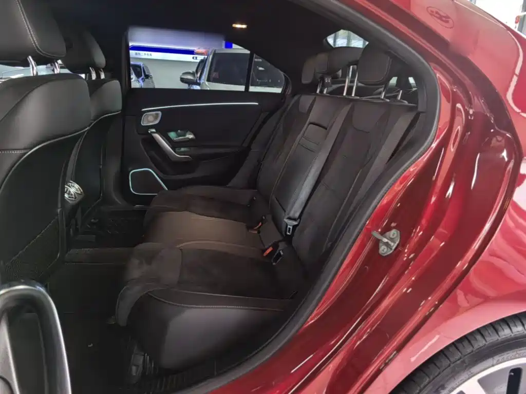 Mercedes-Benz A-Class 2020 — фото 13