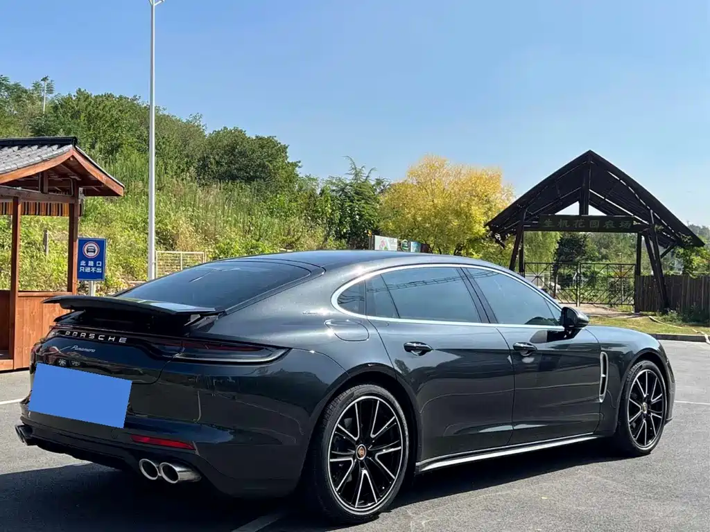 Porsche Panamera 2021 — фото 16