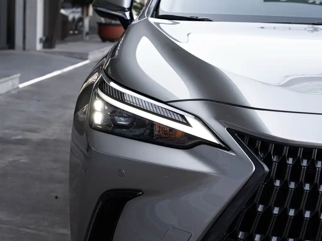 Lexus NX 2023 — фото 6