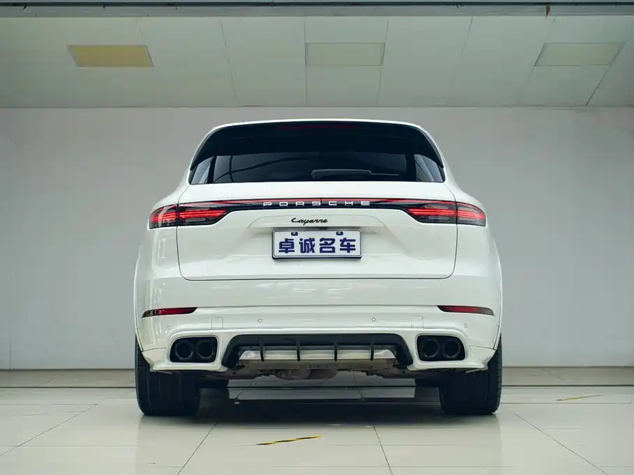 Porsche Cayenne 2019 — фото 17