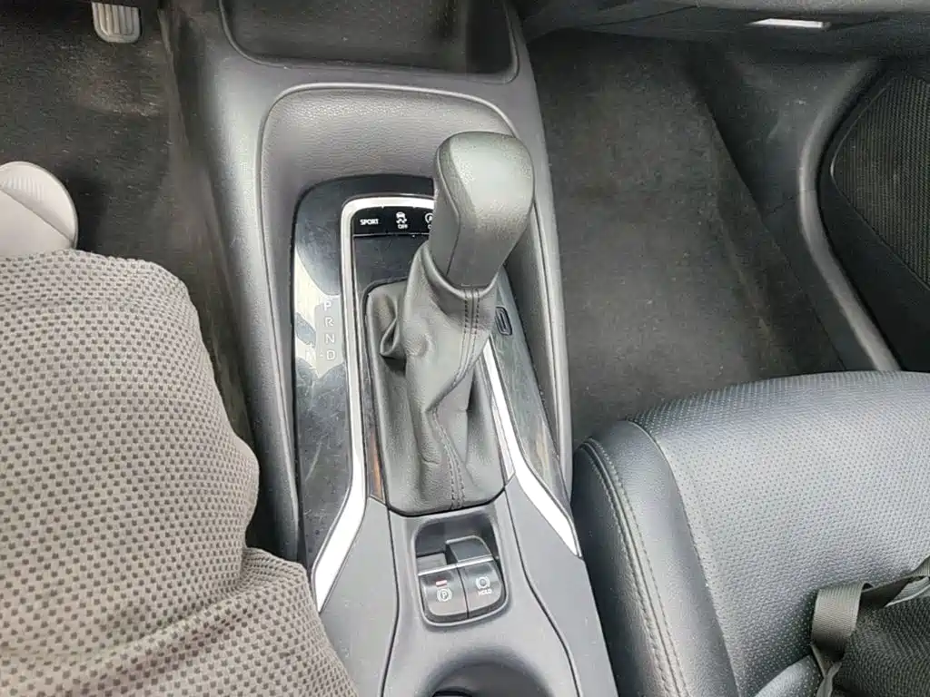 Toyota Corolla 2020 — фото 13