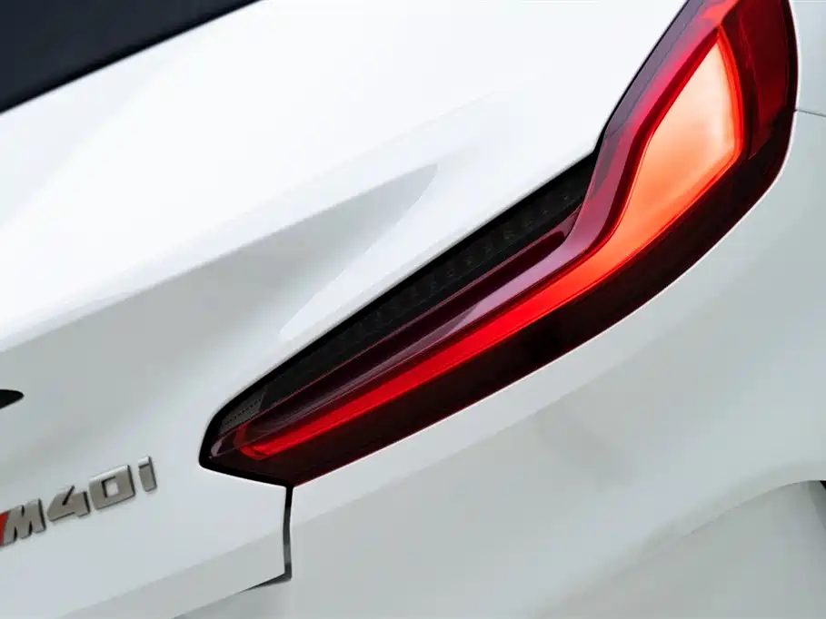 BMW Z4 2022 — фото 9