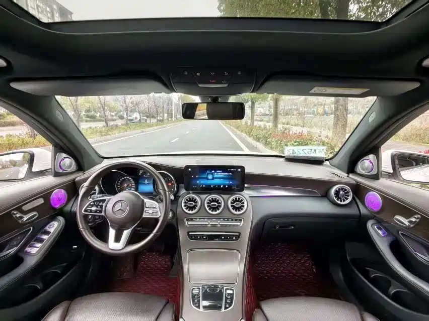 Mercedes-Benz GLC 2019 — фото 11