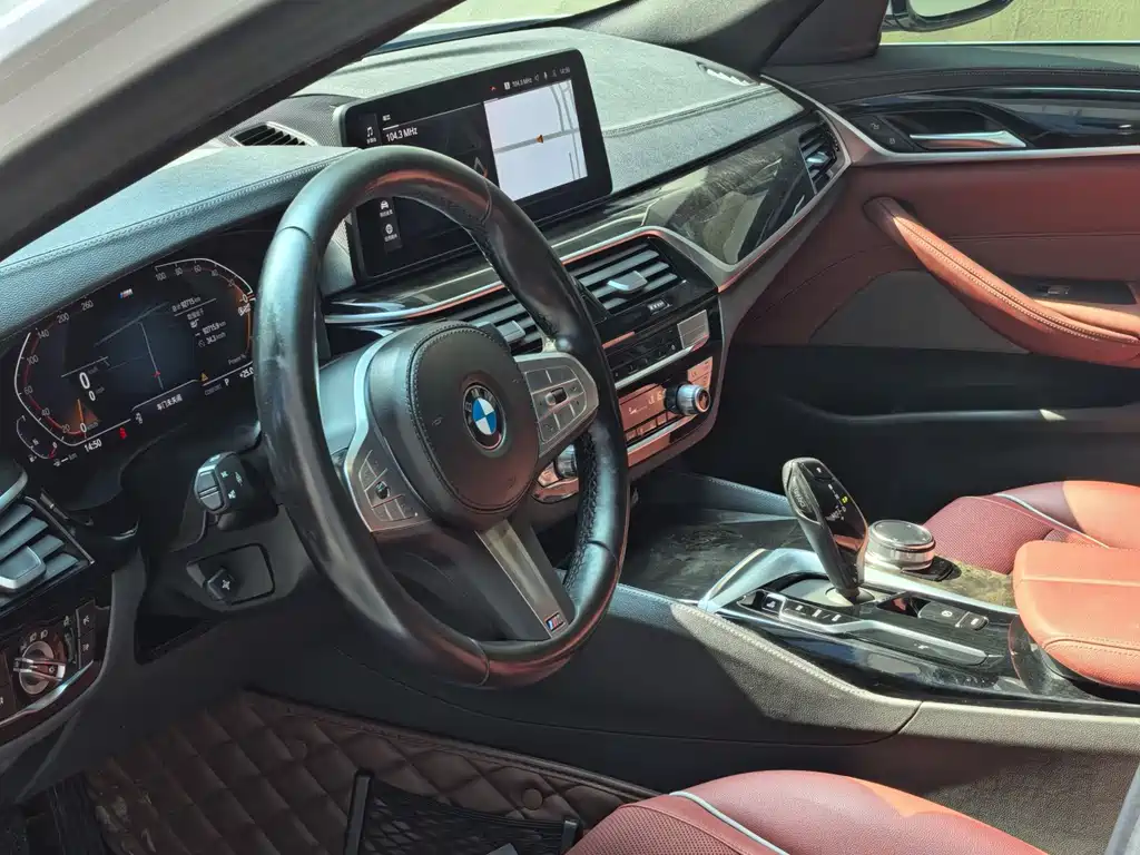BMW 5 Series 2023