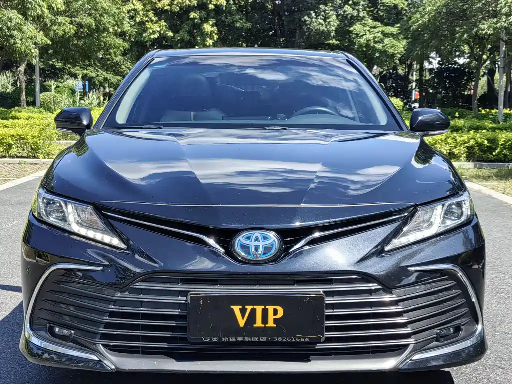 Toyota Camry 2021