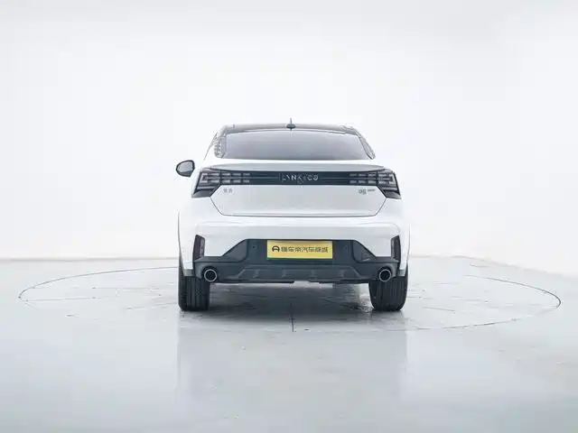 Lynk & Co 05 EM-P 2021 — фото 3