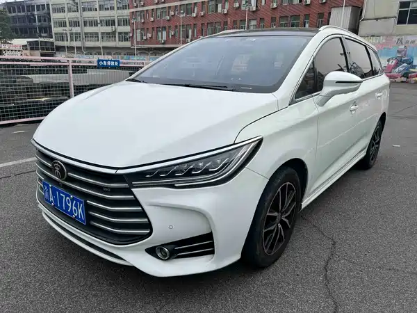 BYD Song MAX 2017