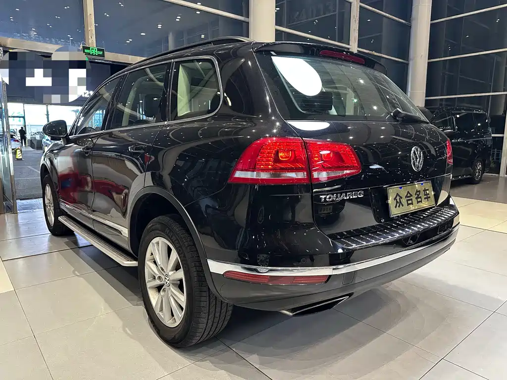 Volkswagen Touareg 2017 — фото 5