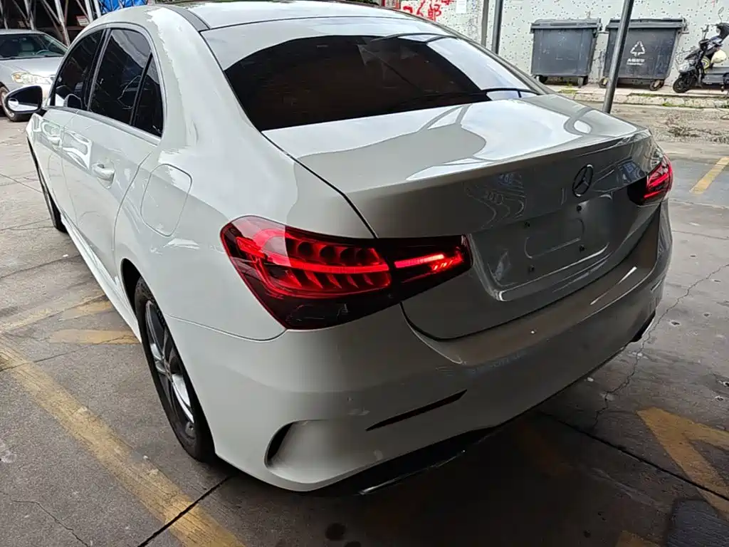 Mercedes-Benz A-Class 2022 — фото 5
