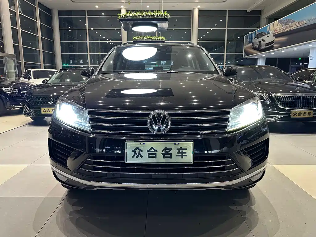 Volkswagen Touareg 2017 — фото 2