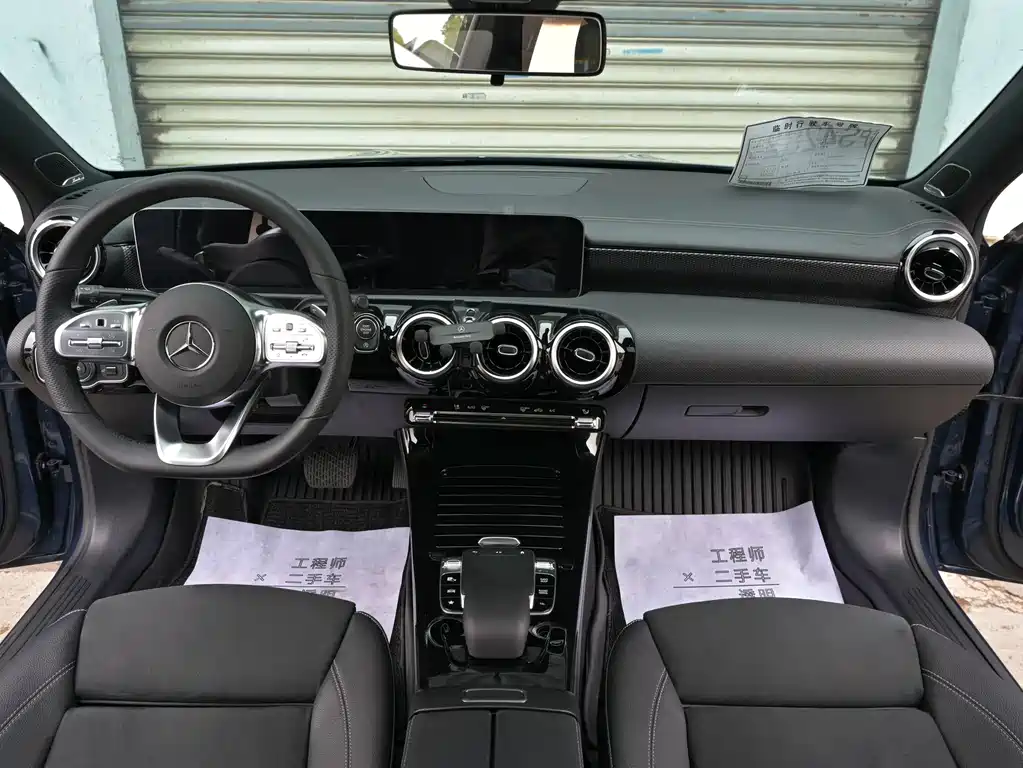Mercedes-Benz A-Class 2019 — фото 11