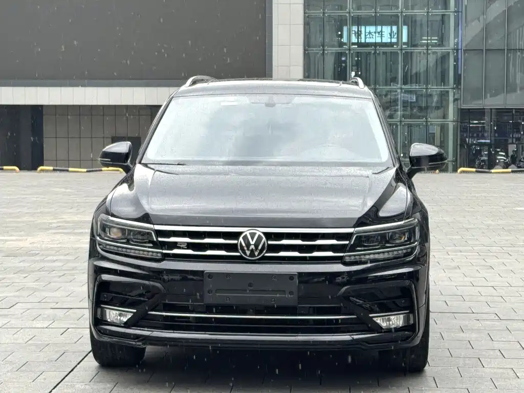 Volkswagen Tiguan L 2021 — фото 2