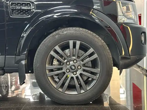 Land Rover Discovery 2017