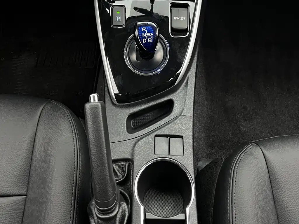 Toyota Corolla 2021 — фото 19
