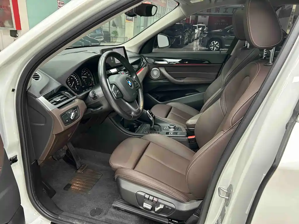 BMW X1 2022 — фото 12