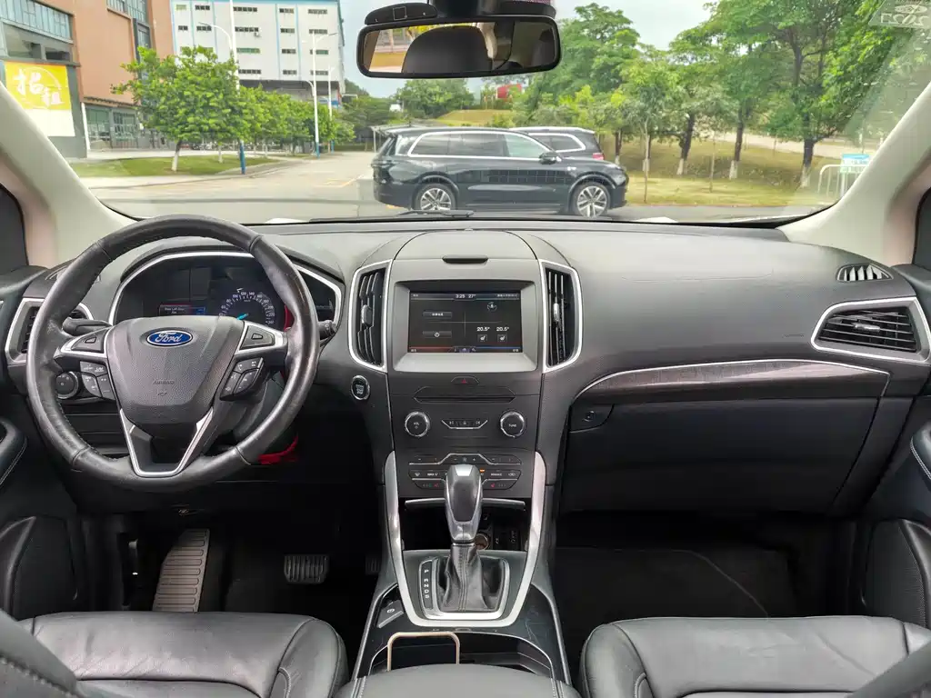 Ford Edge 2016