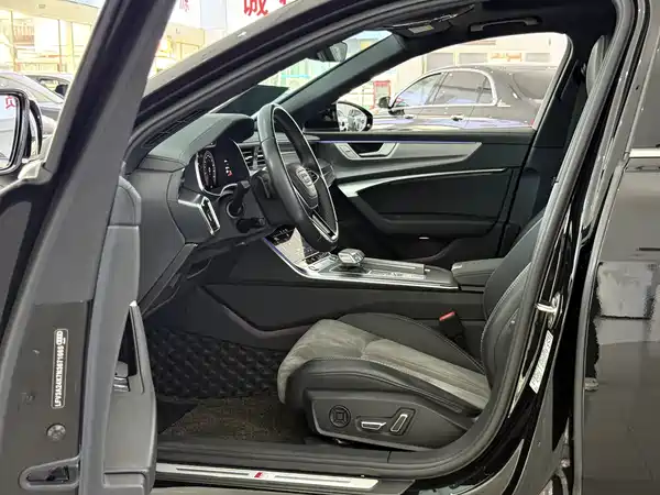 Audi A6L 2023