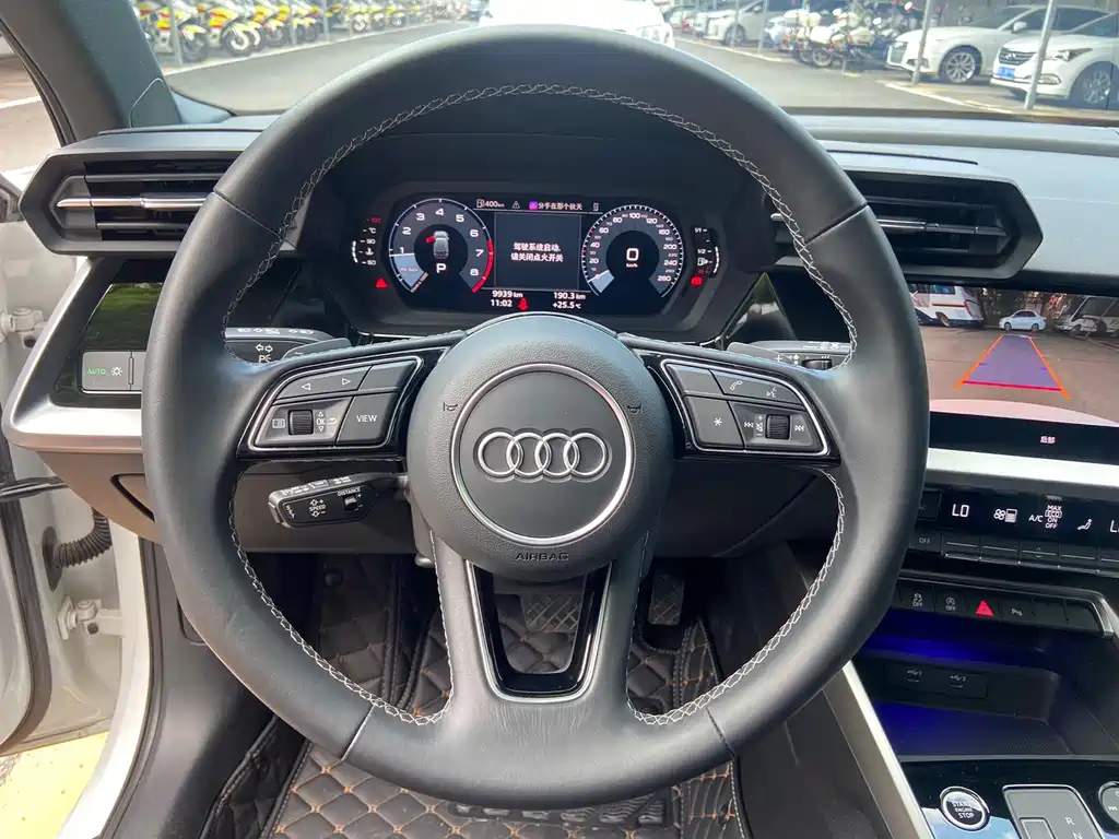 Audi A3 2023 — фото 16
