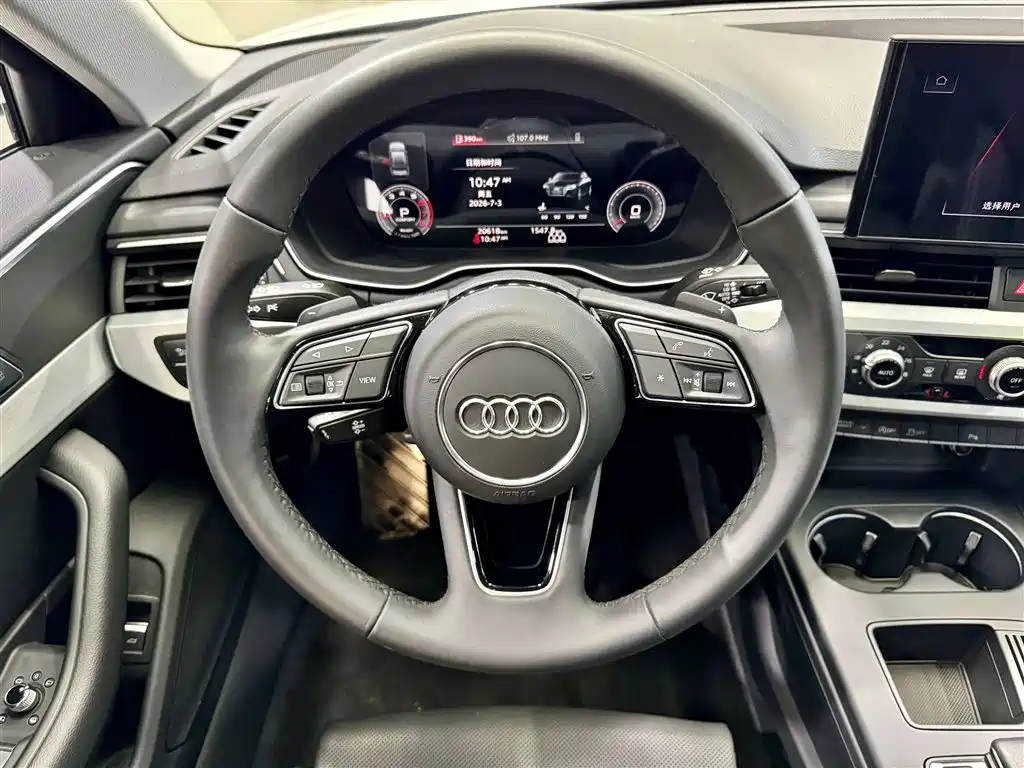 Audi A4L 2023 — фото 15