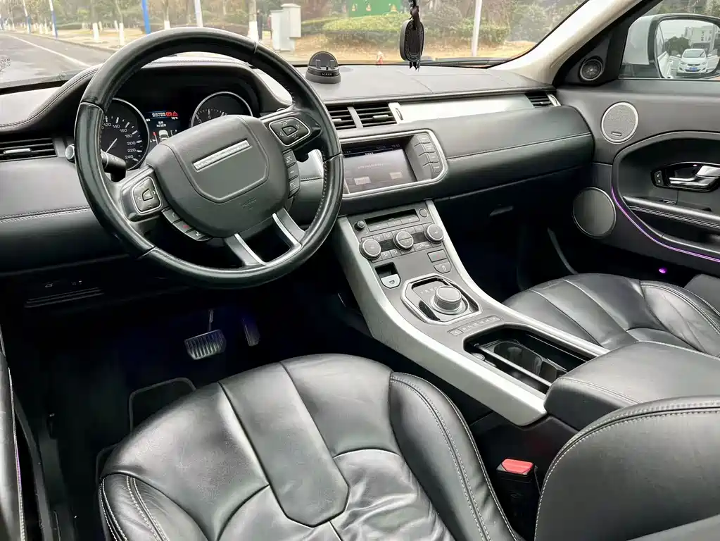 Land Rover Evoque 2012 — фото 11
