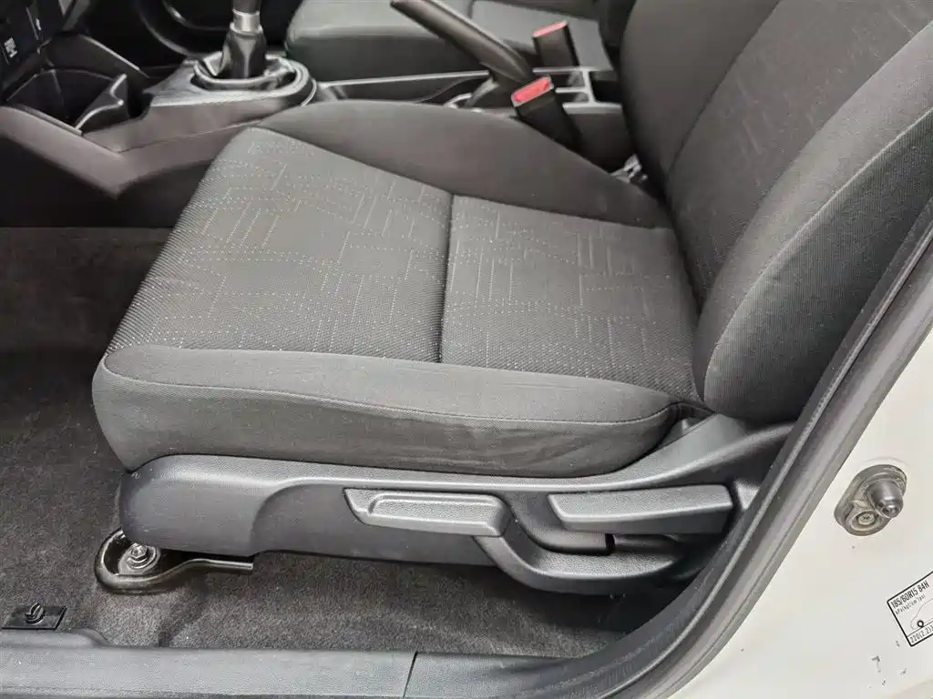 Honda Fit 2017 — фото 20