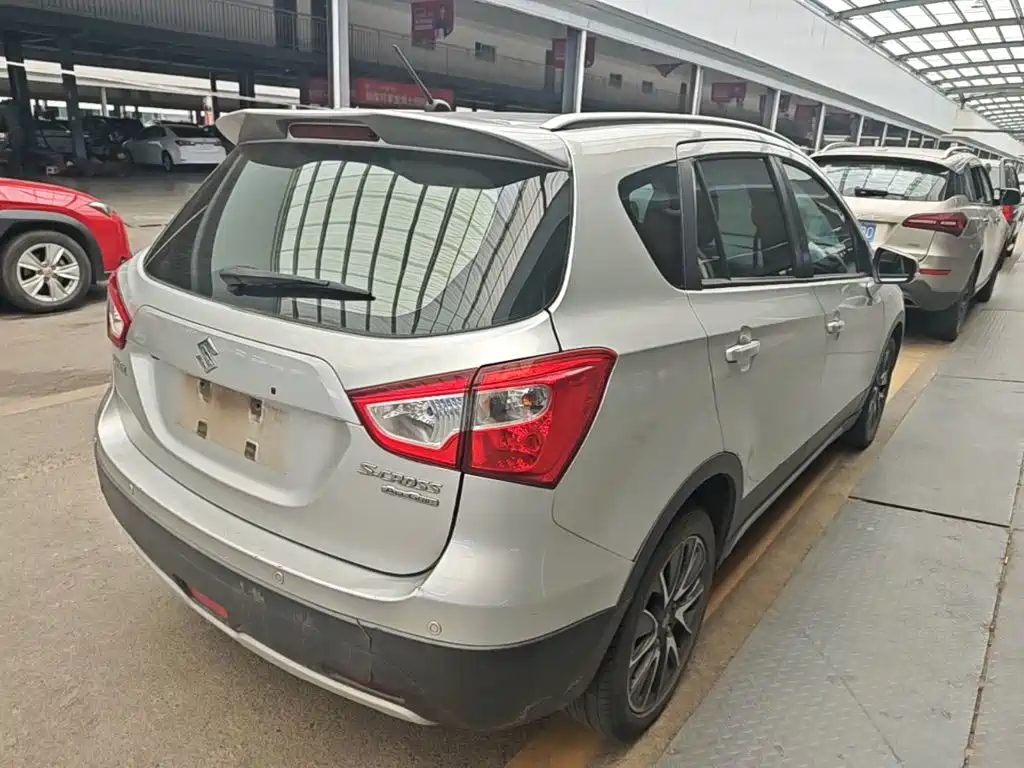 Suzuki S-Cross 2016 — фото 7