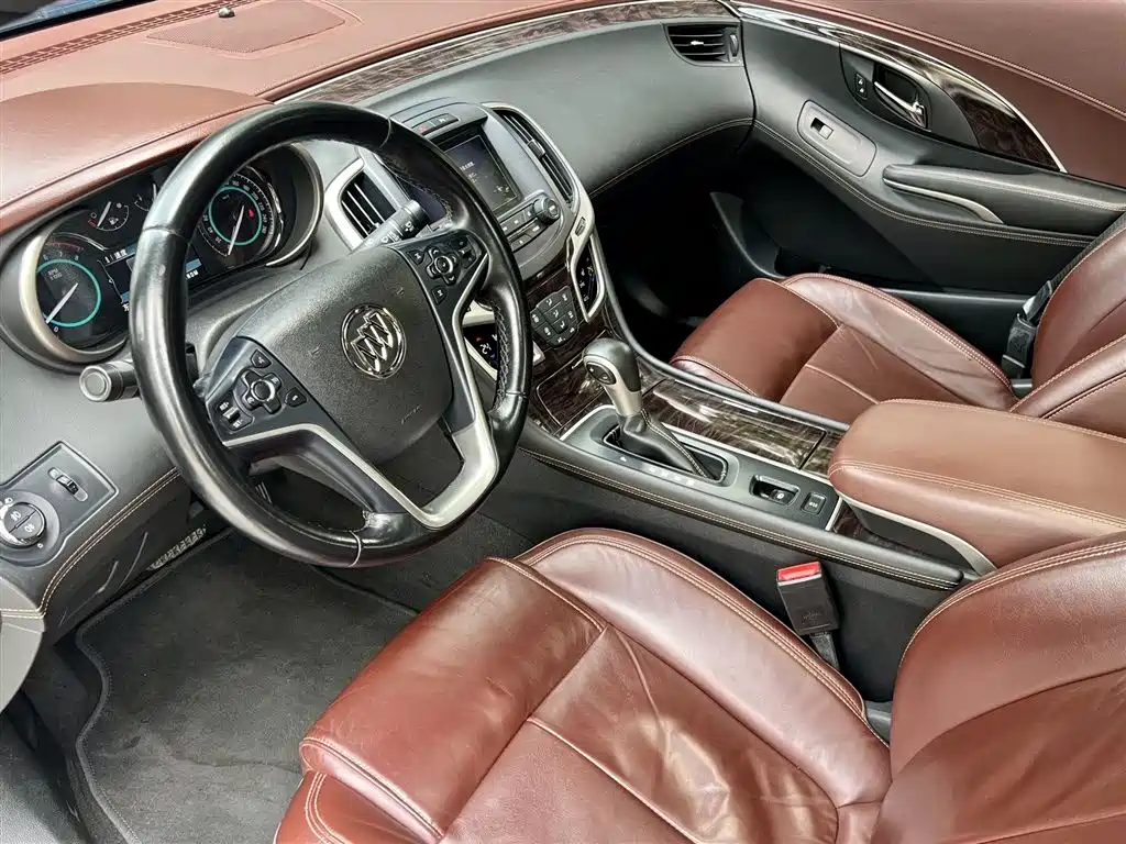 Buick LaCrosse 2015 — фото 6