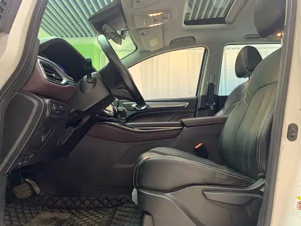 GAC Trumpchi M6 2023