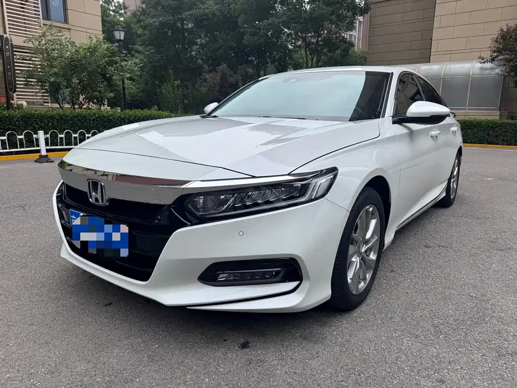 Honda Accord 2021 — фото 1