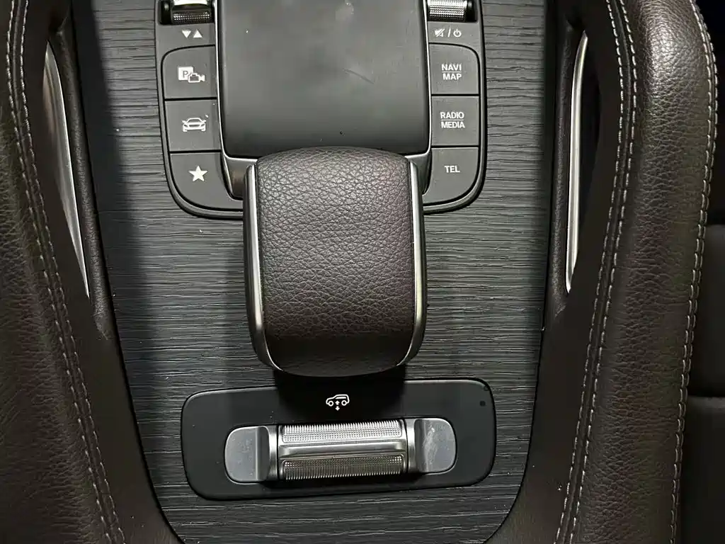 Mercedes-Benz GLE 2023 — фото 4