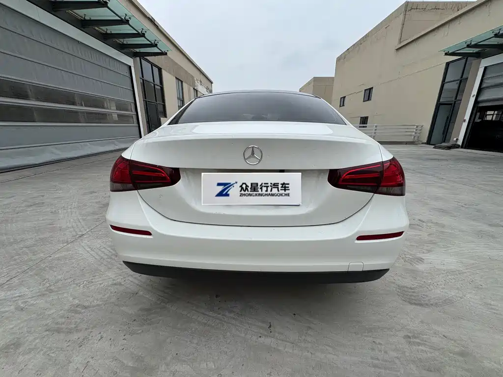 Mercedes-Benz A-Class 2022 — фото 4