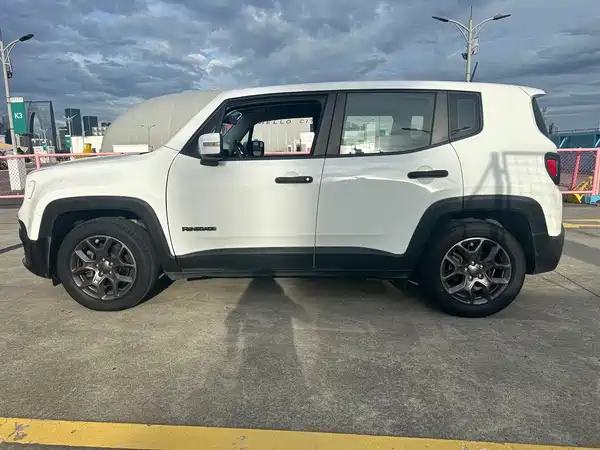 Jeep Freeman 2017