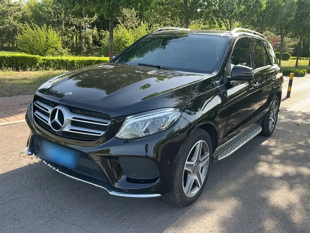 Mercedes-Benz GLE 2017 — фото 1