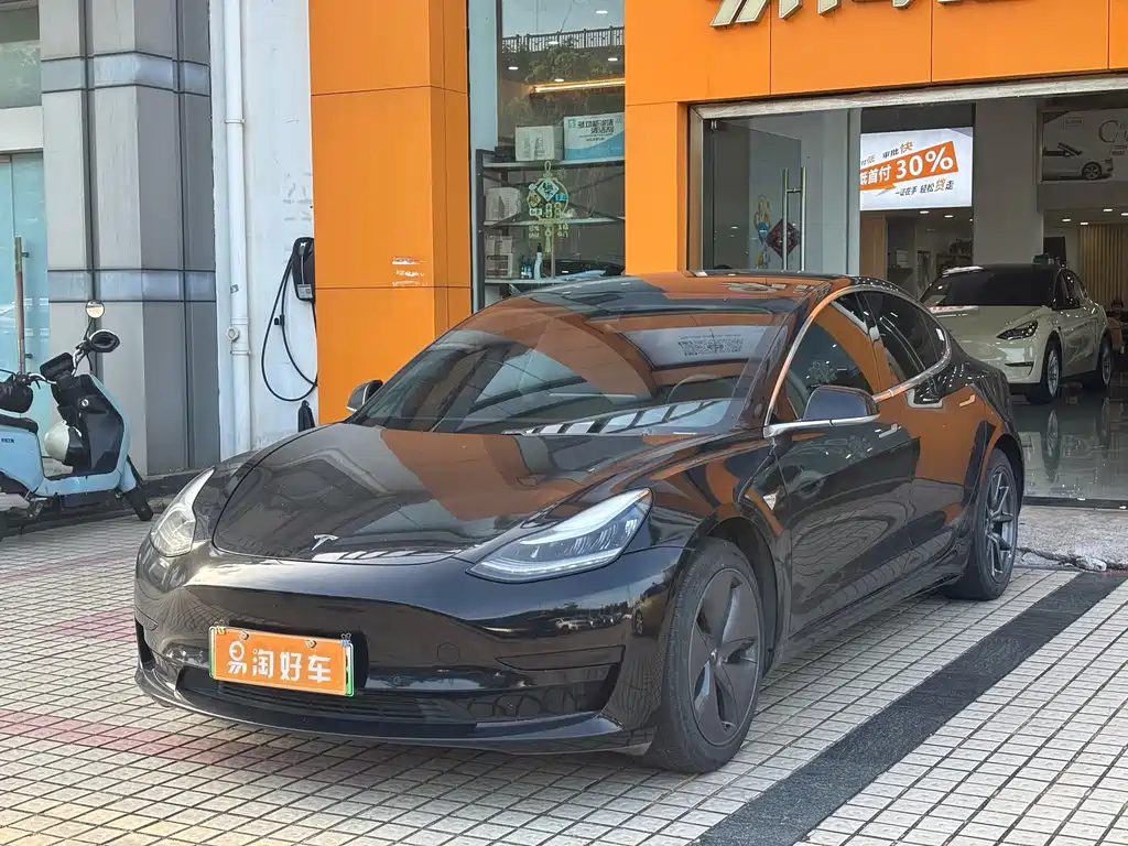 Tesla Model 3 2020 — фото 1