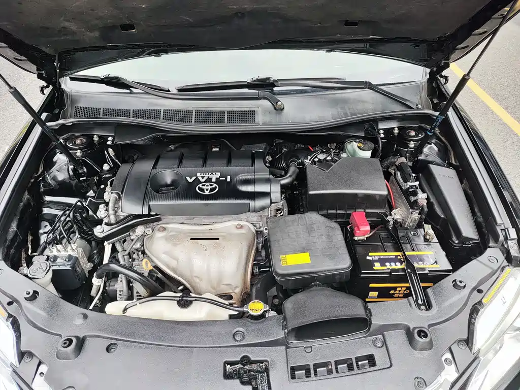 Toyota Camry 2012 — фото 18