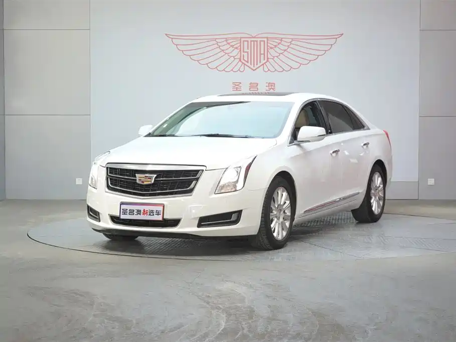 Cadillac XTS 2017 — фото 1