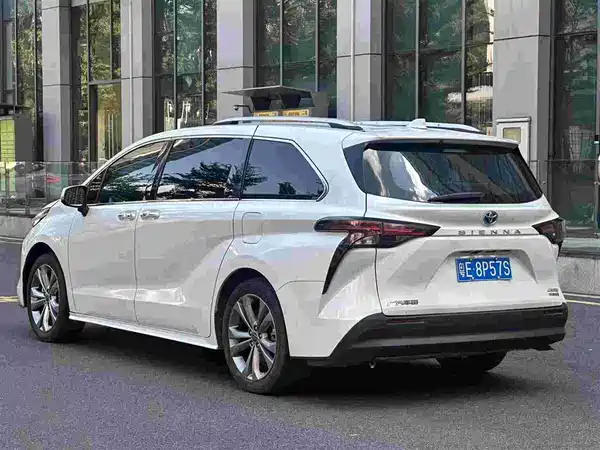 Toyota Sienna 2022