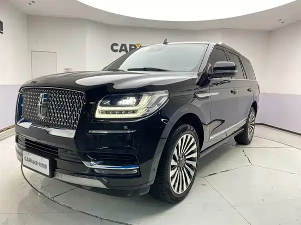 Lincoln Navigator 2020
