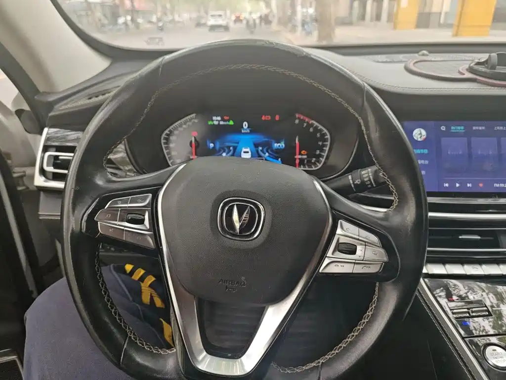 Changan CS85 COUPE 2019 — фото 3
