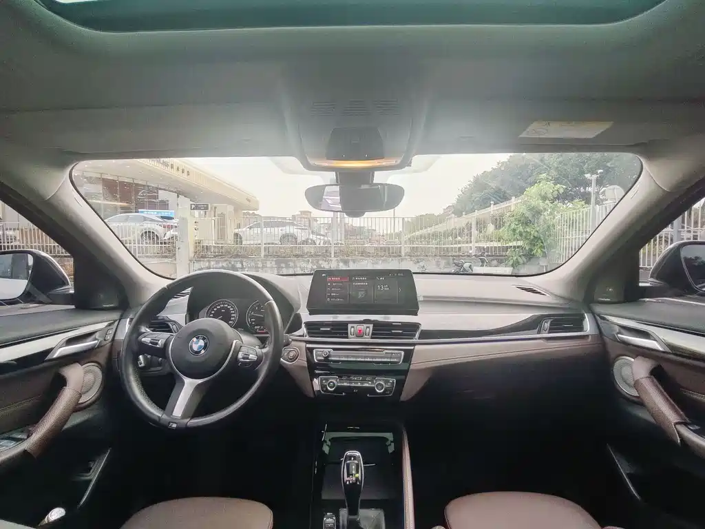 BMW X2 2022 — фото 11