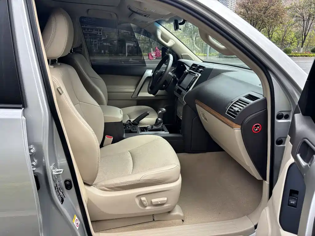 Toyota Prado 2018 — фото 11