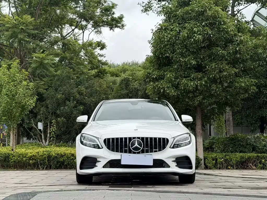 Mercedes-Benz C-Class 2020