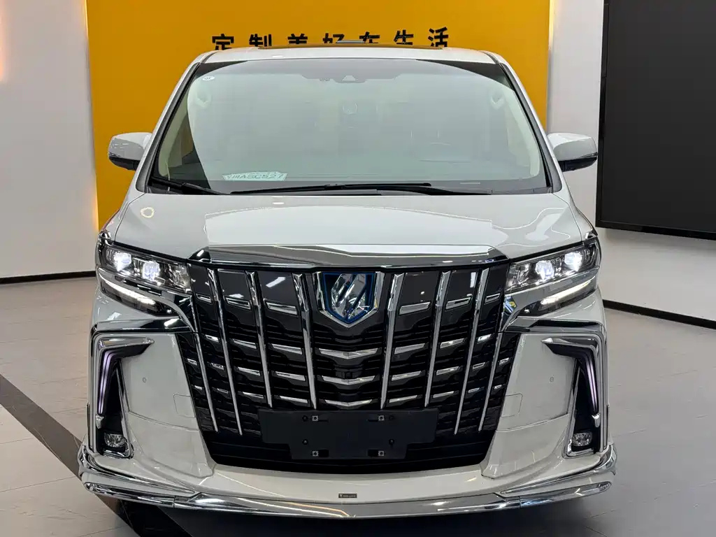Toyota Alphard 2021 — фото 9