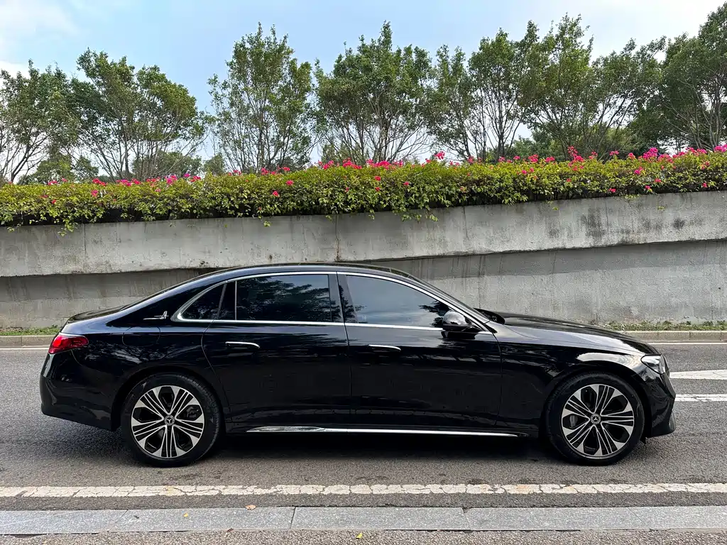 Mercedes-Benz E-Class New Energy 2025 — фото 4