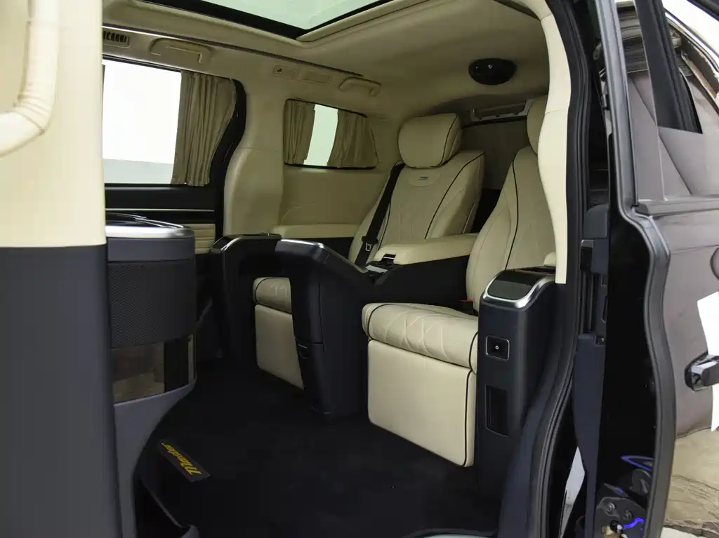 GAC Motor Trumpchi M8 2022 — фото 14