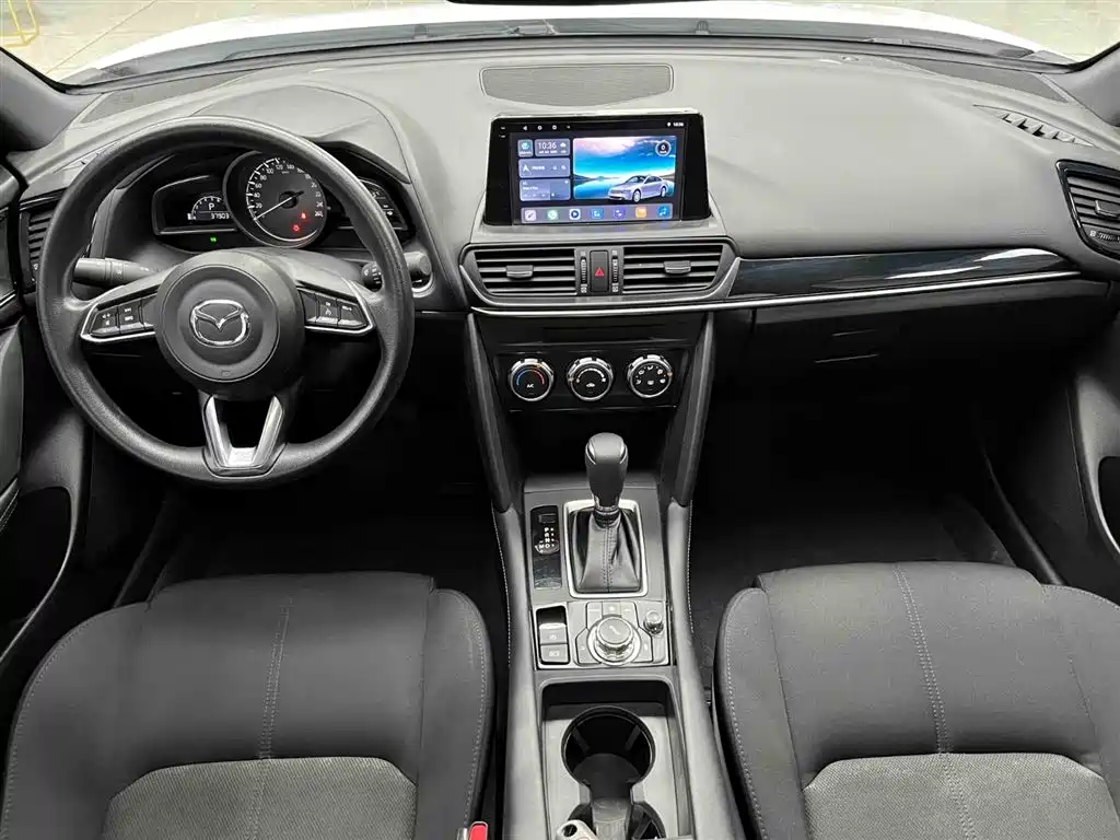 Mazda CX-4 2023 — фото 2