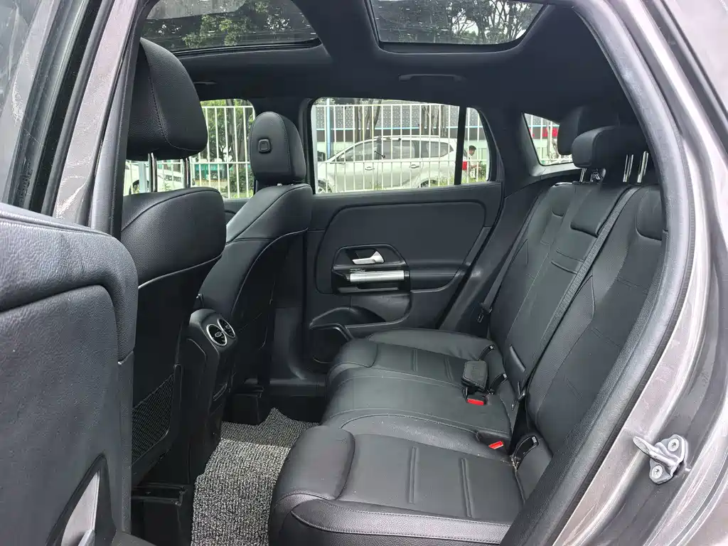 Mercedes-Benz GLA 2022 — фото 8