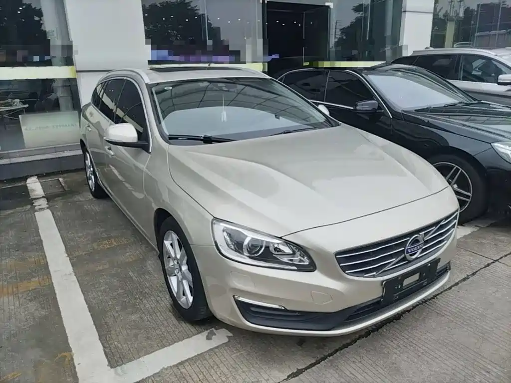 Volvo V60 2017